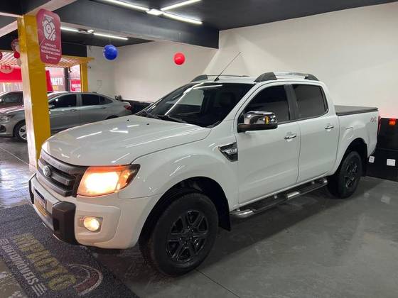 FORD RANGER 3.2 XLT 4X4 CD 20V DIESEL 4P AUTOMÁTICO FORD RANGER 3.2 XLT 4X4 CD 20V DIESEL 4P AUTOMÁTICO